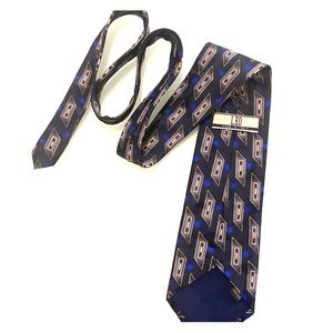 Men’s tie